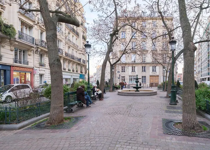 Appartement Place Emily In Paris